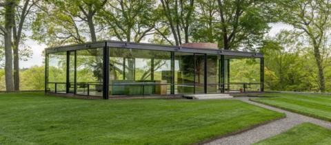 an image of the glass house in New Canaan, Connecticut