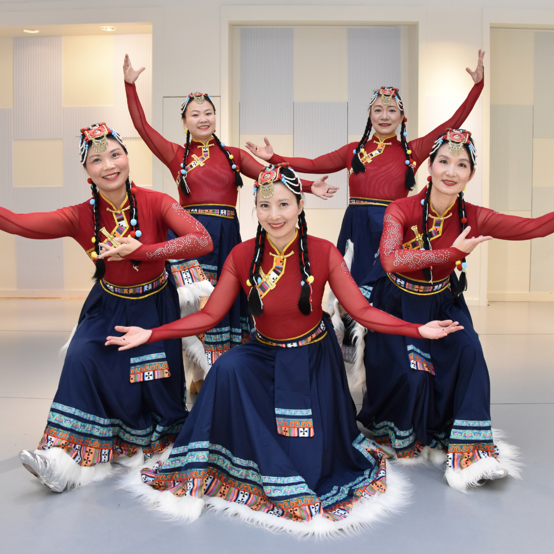 Dancers from Li-Garden Dance Company