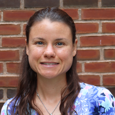 Caitlin Stote Headshot